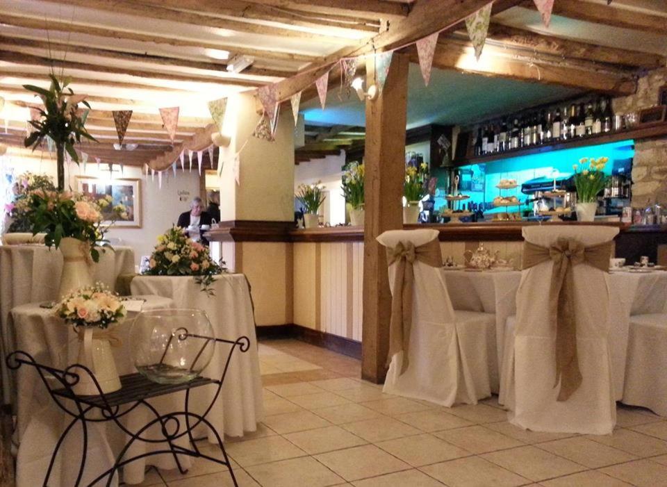The Tally Ho Hotel - B&B Μπίσεστερ Εξωτερικό φωτογραφία